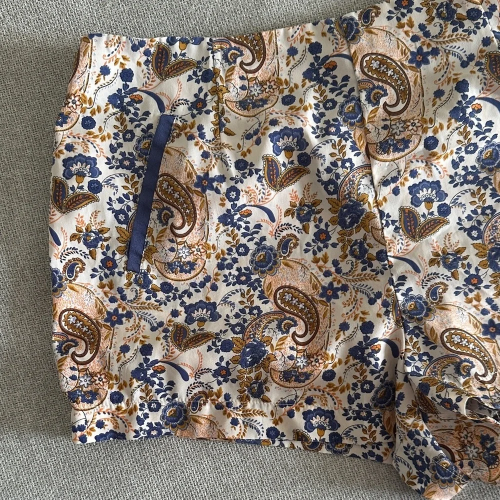 Paisley Print Women Shorts - Picture 6 of 7